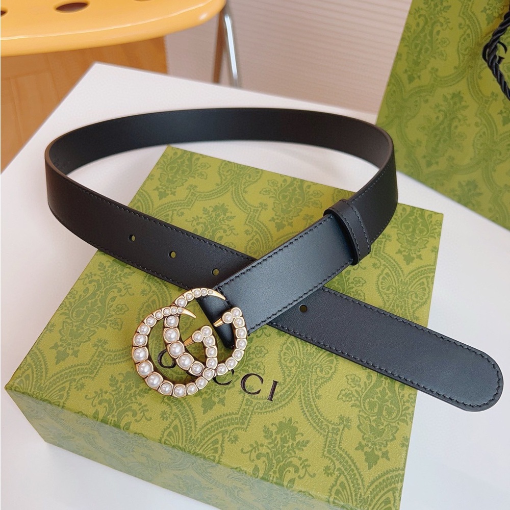 Gucci GG Pearl Buckle Women's Black Leather Belt Size 85 cm - Picture 2 of 6
